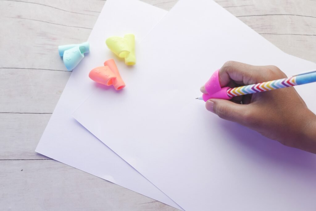 childing using writing corrector pen holder postures grip