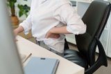 Ergonomischer Bürostuhl bei Bandscheibenvorfall – worauf Sie wirklich achten müssen